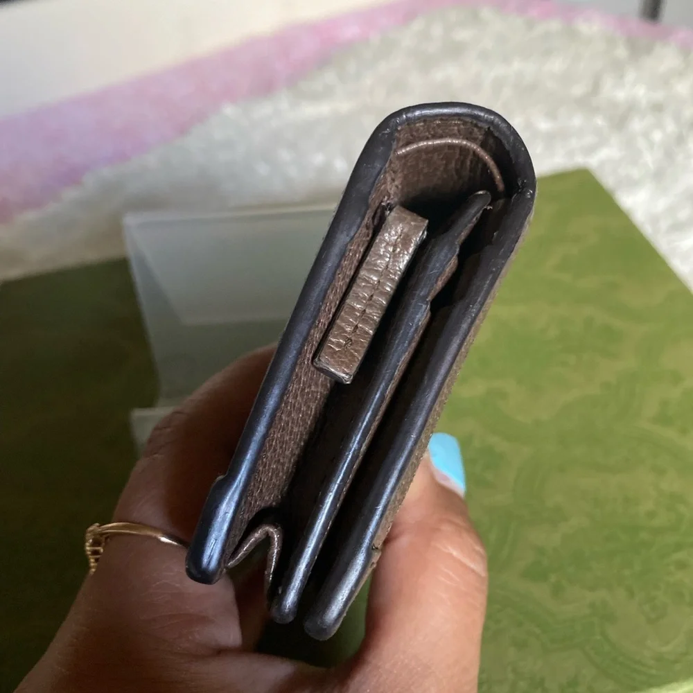 Gucci Beige and Brown Wallet with Red and Green Stripe - Picture 3 of 8